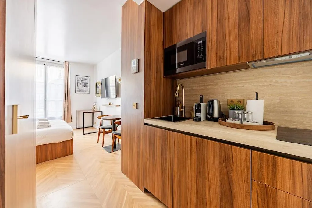 Daire 151 Luxueuse-etienne Marcel-chatelet-paris 3